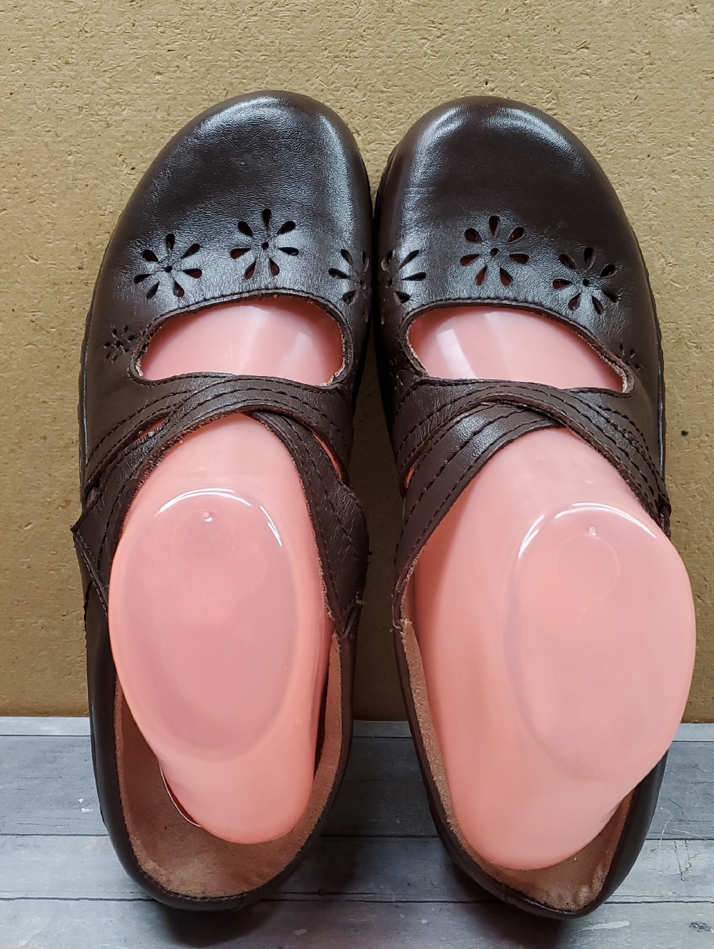 KLOGS Footwear Brown Carolina Slip-On  Size 9 W